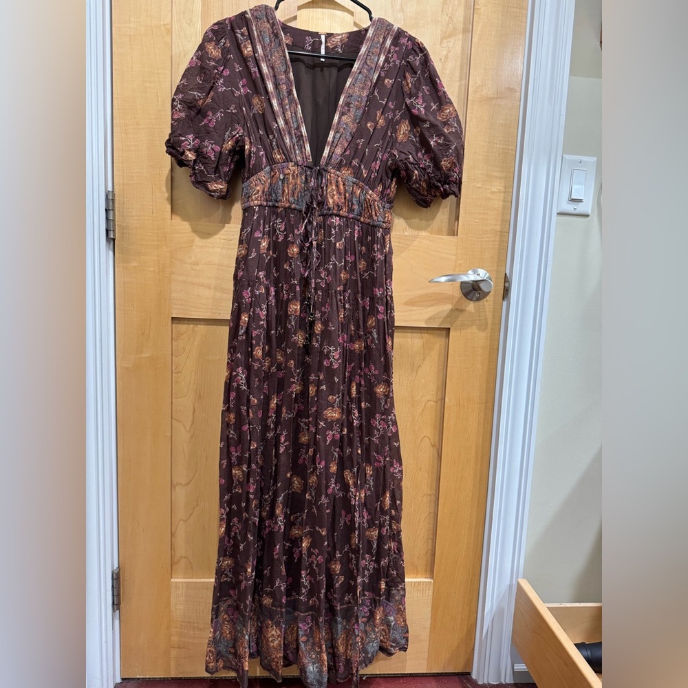 Lysette Floral Maxi Dress. Size XS - Picture 4 of 11